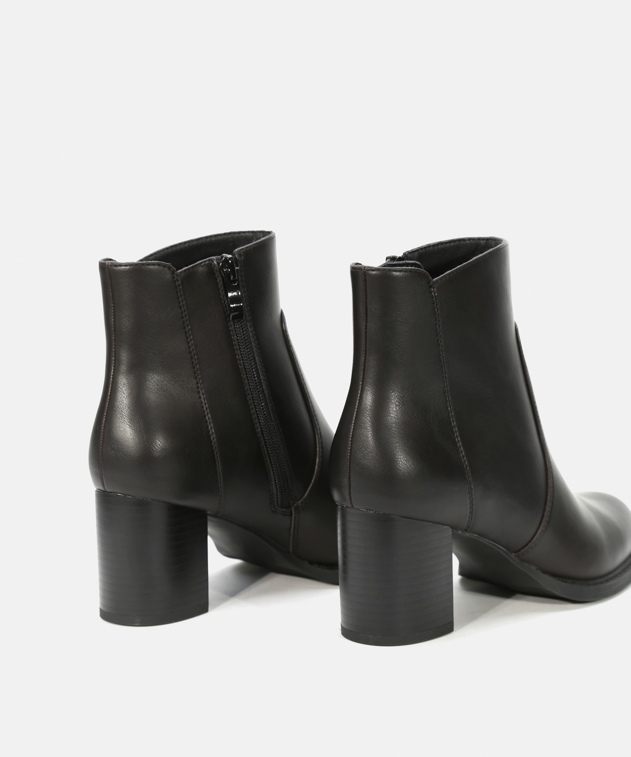 Botines b&aacute;sicos tac&oacute;n liso image number null